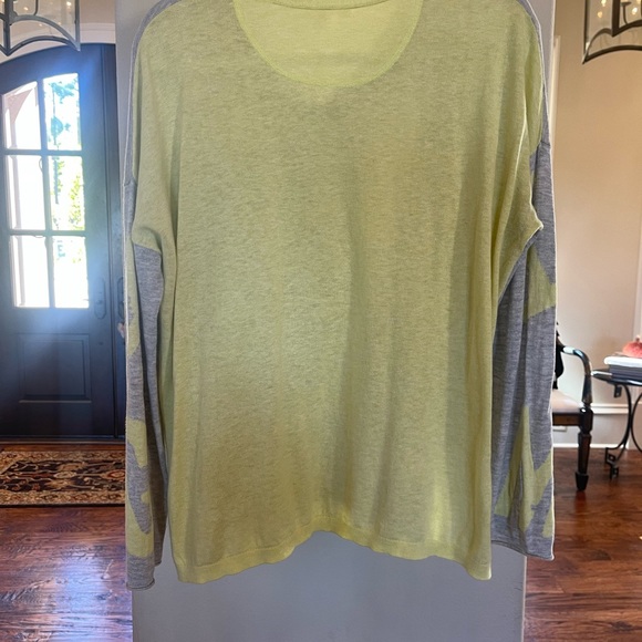 Lisa Todd sweater - Picture 3 of 7